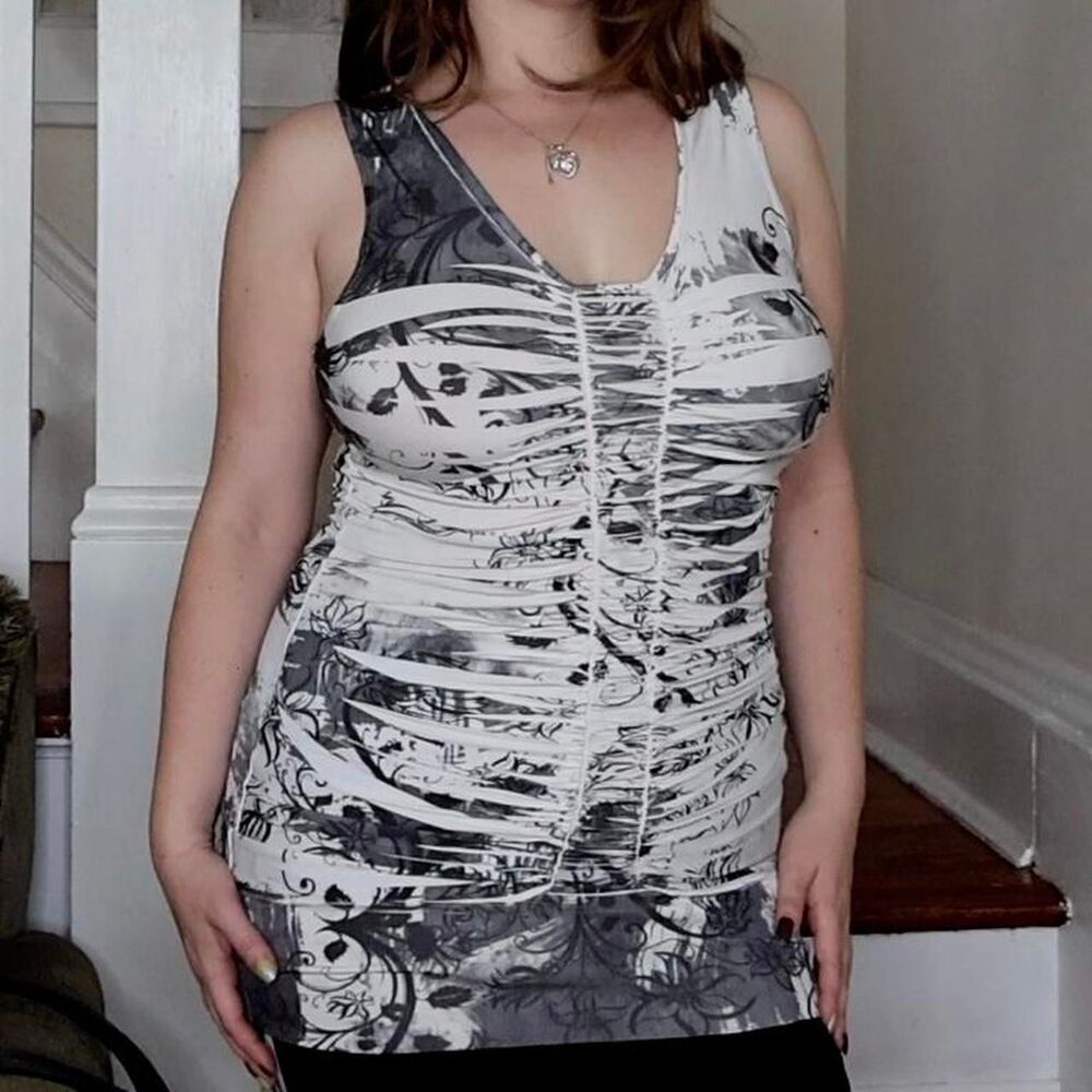 Body-central Women's White and Grey Vest